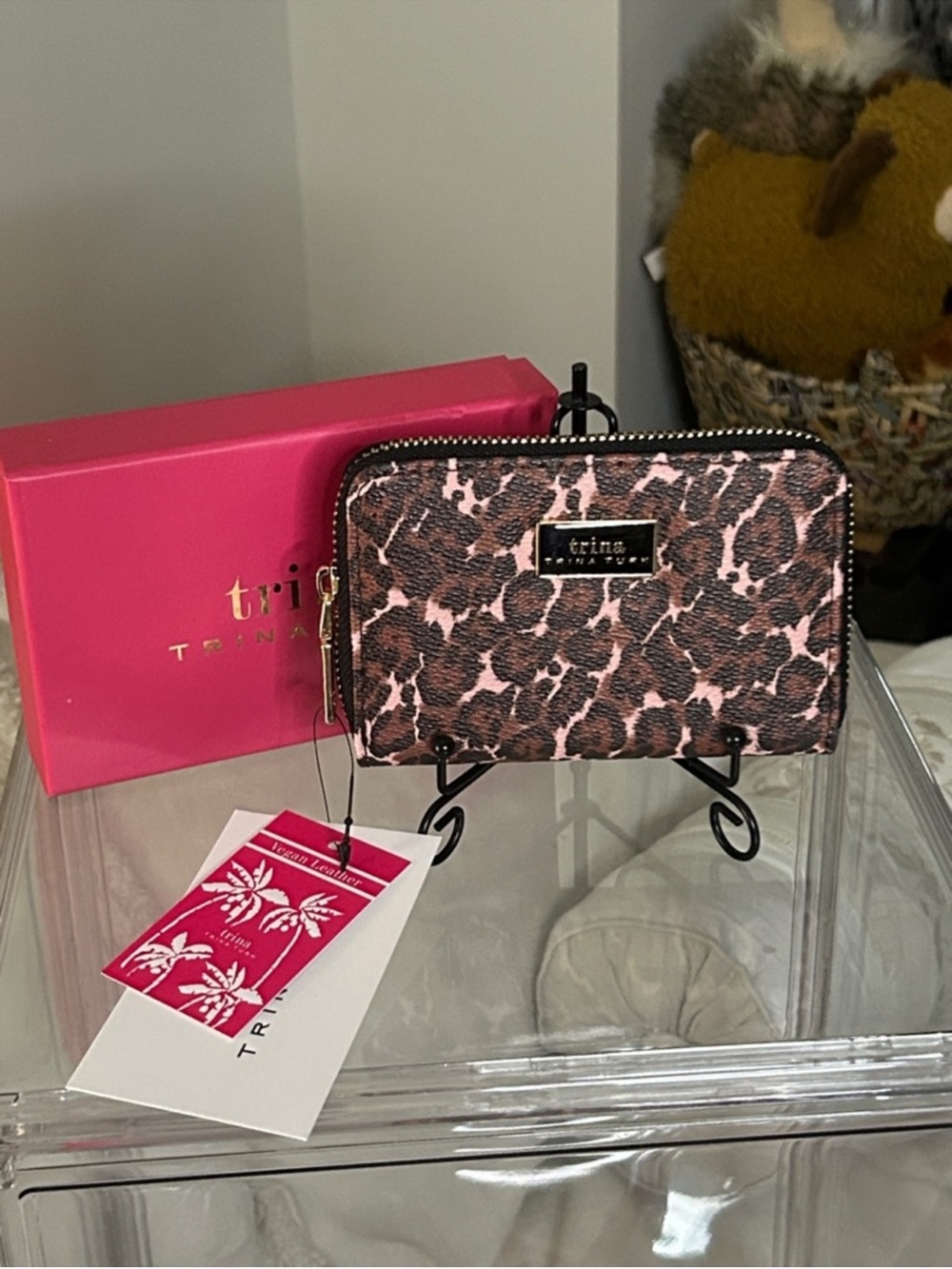 Trina Turk NWT NIB Pink and Black Leopard Print Vegan Leather Zip Wallet